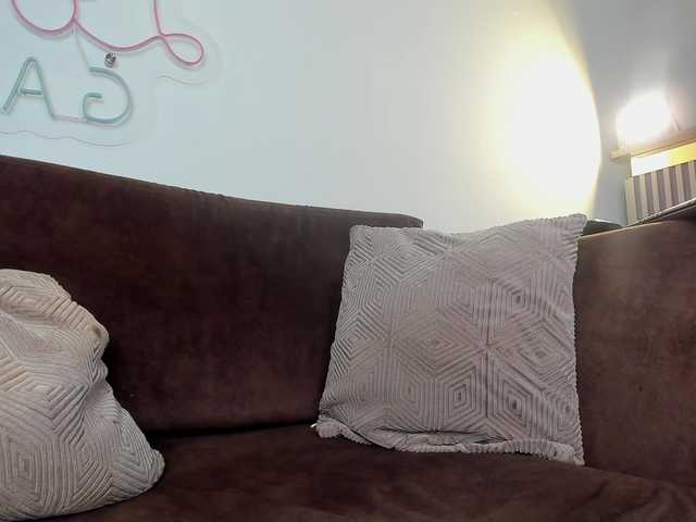 Angel-Pettite live cam on BongaCams