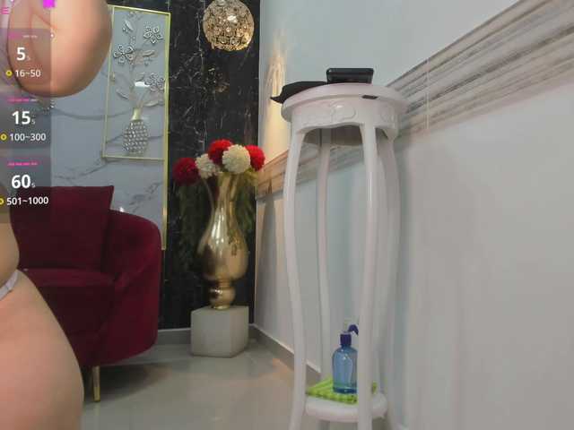 Angel-Pettite live cam on BongaCams