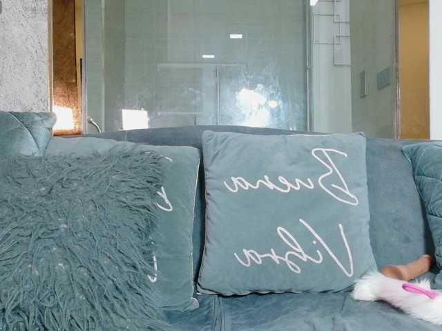 Angel-Pettite live cam on BongaCams