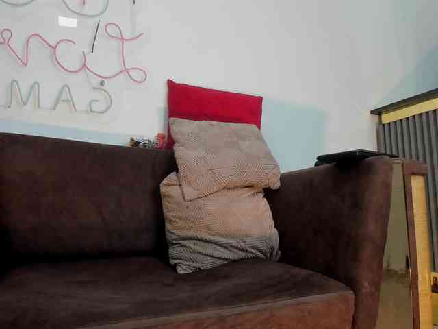 Angel-Pettite webcam