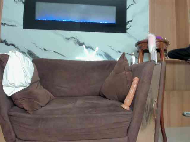 Angel-Pettite webcam