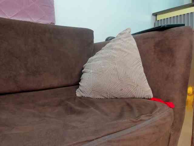 Angel-Pettite webcam