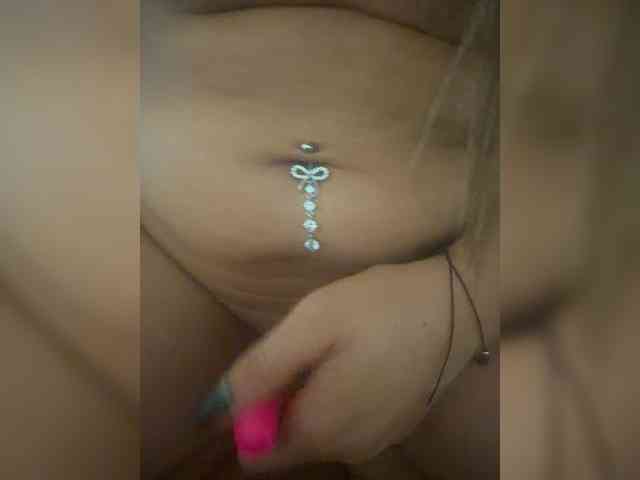 Ashleydoll97 webcam