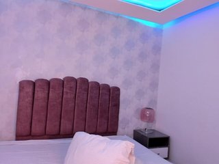 Kimmie-Bloomie Porn Show