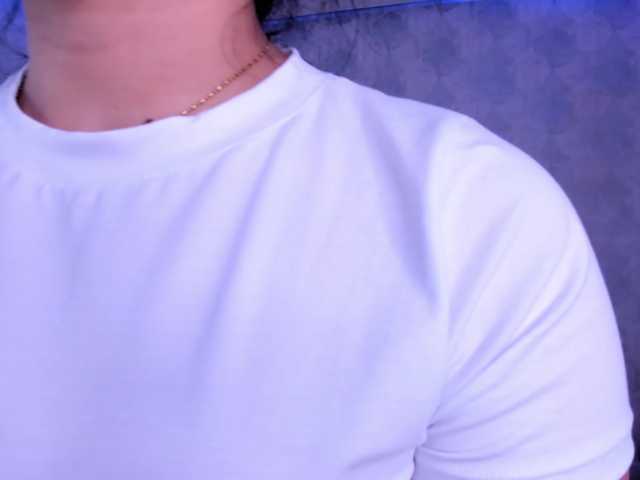 Kimmie-Bloomie live cam on BongaCams