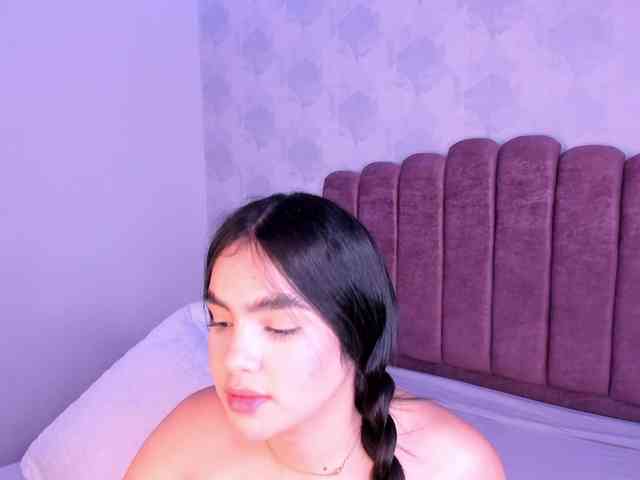 Kimmie-Bloomie webcam
