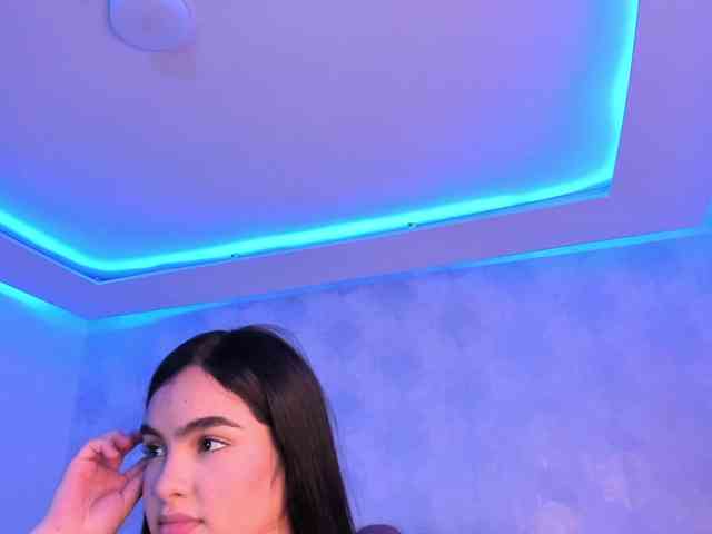 Kimmie-Bloomie webcam