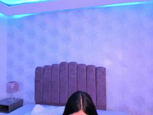 Kimmie-Bloomie webcam