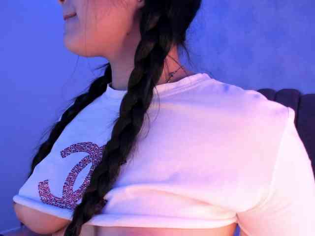 Kimmie-Bloomie webcam