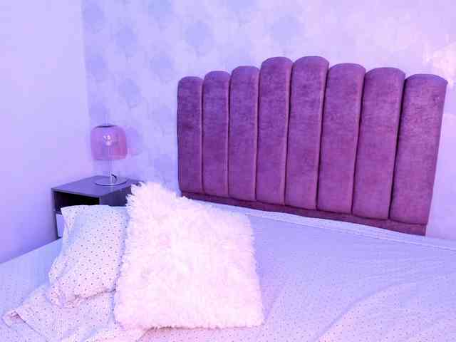 Kimmie-Bloomie webcam