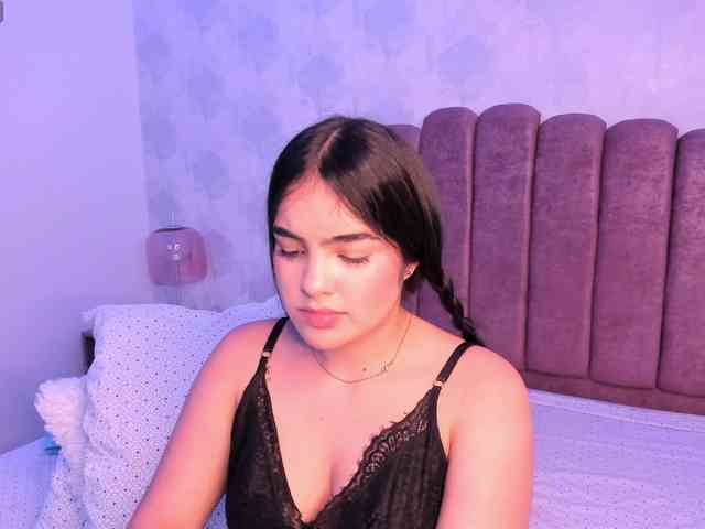 Kimmie-Bloomie webcam