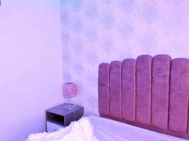 Kimmie-Bloomie webcam
