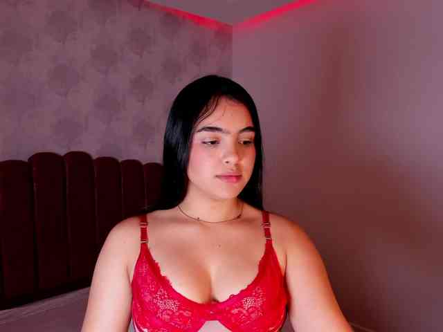 Kimmie-Bloomie webcam