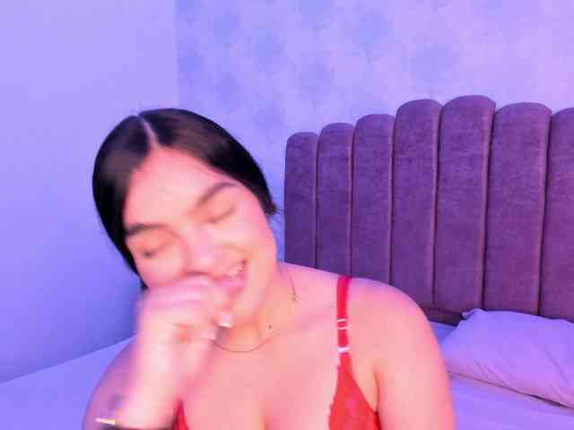 Kimmie-Bloomie webcam