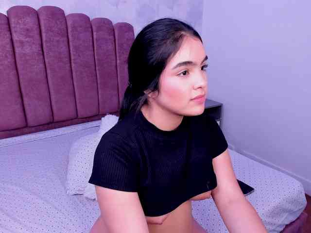 Kimmie-Bloomie webcam