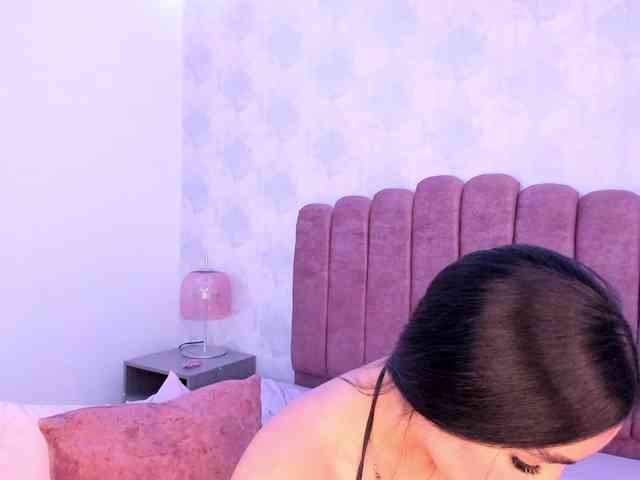 Kimmie-Bloomie webcam