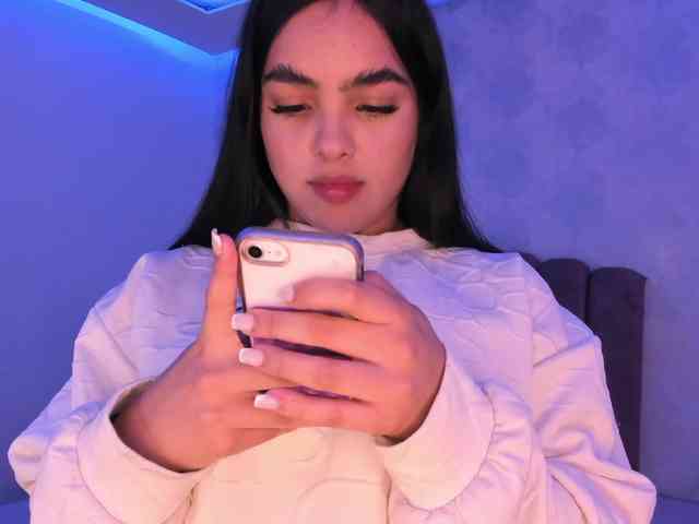 Kimmie-Bloomie webcam