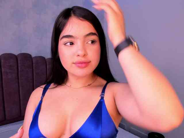 Kimmie-Bloomie webcam