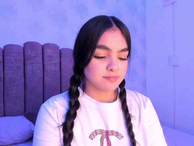 Kimmie-Bloomie webcam