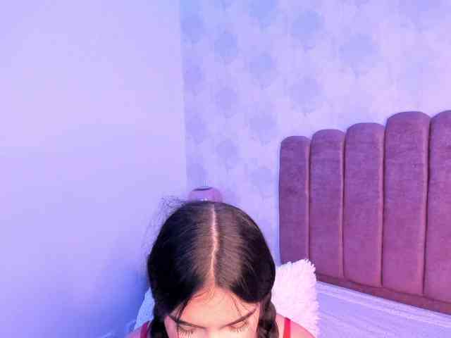 Kimmie-Bloomie webcam