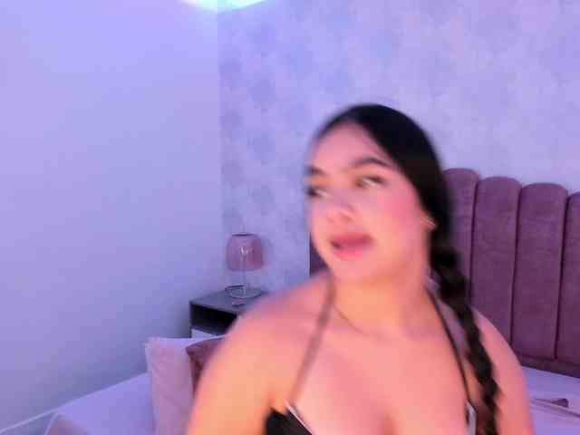 Kimmie-Bloomie webcam