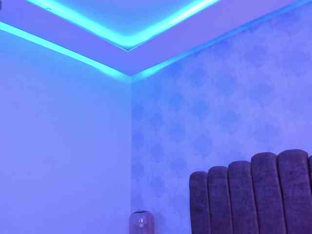 Kimmie-Bloomie webcam
