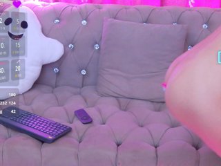 KyaraVale Porn Show