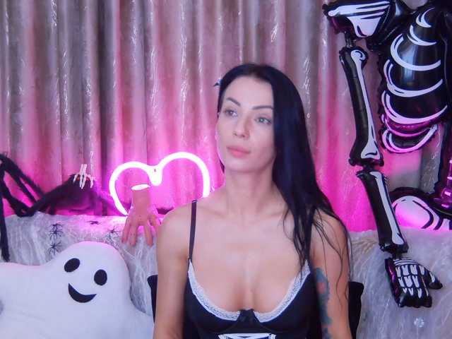 KyaraVale live cam on BongaCams