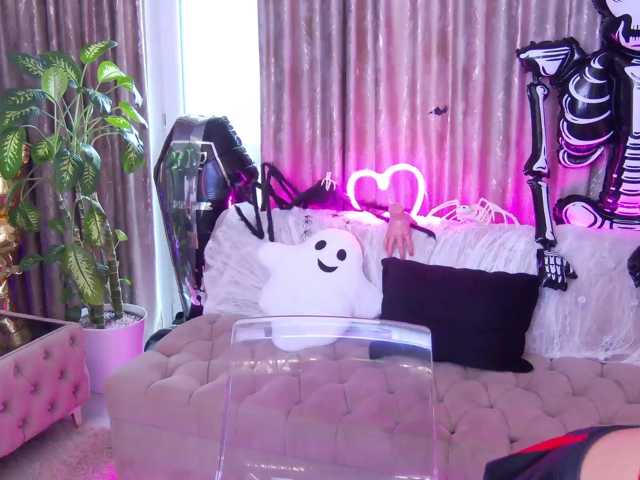 KyaraVale live cam on BongaCams
