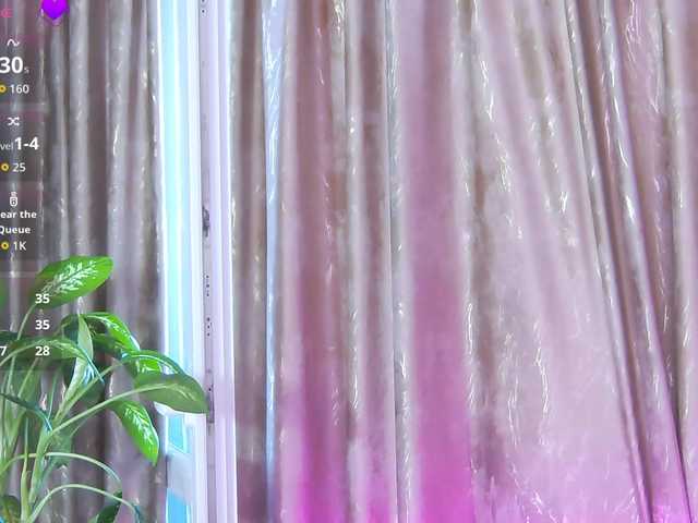 KyaraVale live cam on BongaCams