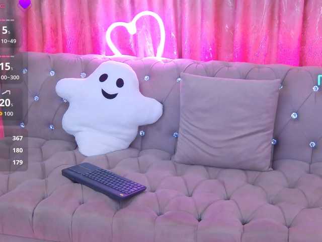 KyaraVale live cam on BongaCams