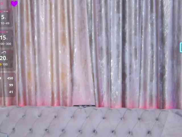 KyaraVale webcam