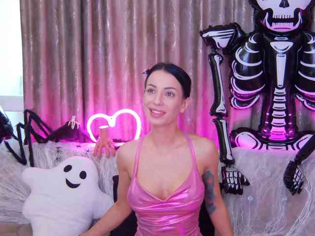 Modella: KyaraVale