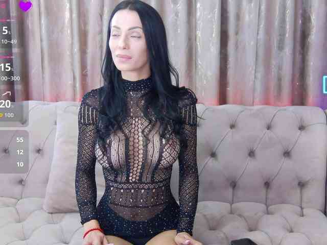 Modella: KyaraVale