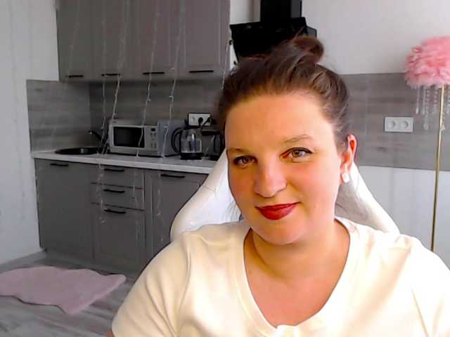 MilaLluna live cam on BongaCams