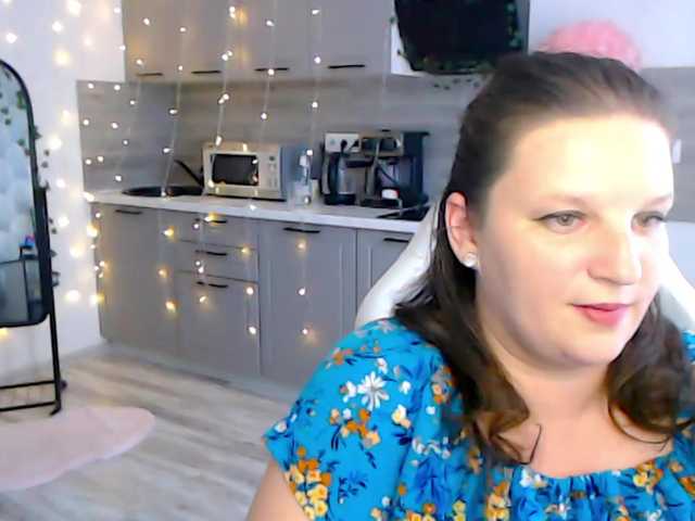 MilaLluna live cam on BongaCams