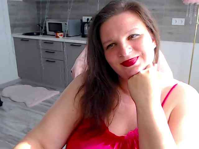 MilaLluna webcam