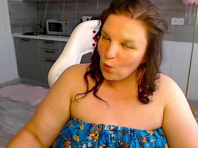 MilaLluna webcam