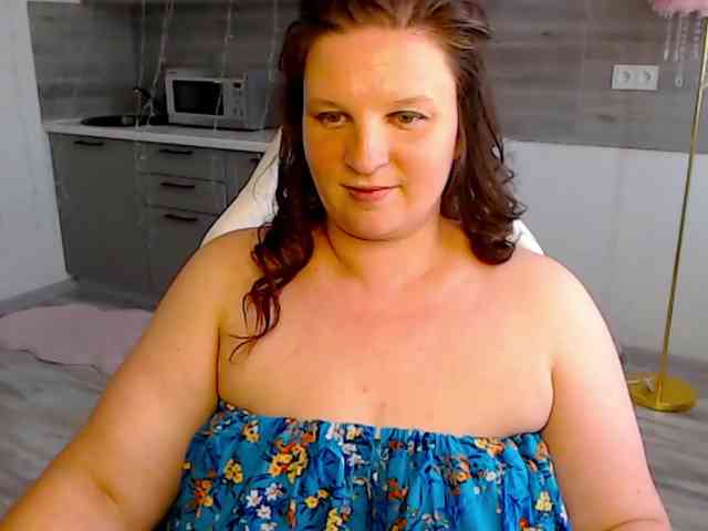 MilaLluna webcam