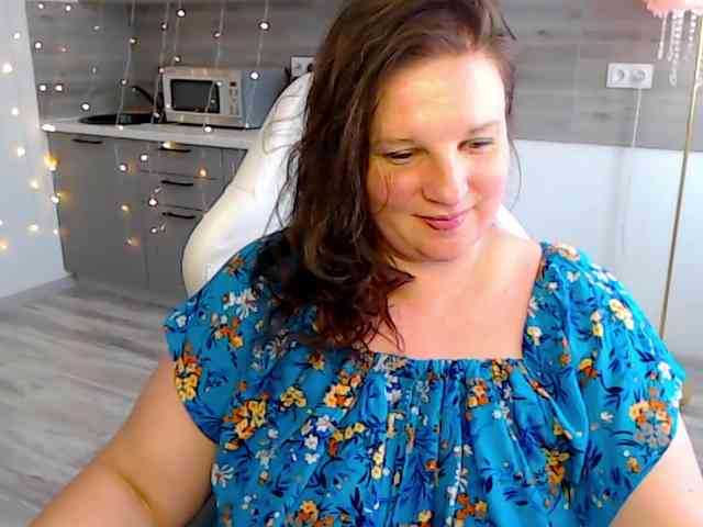 MilaLluna webcam