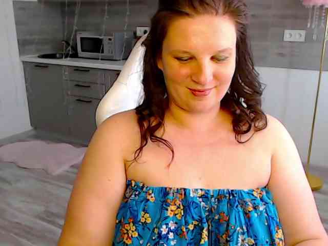 MilaLluna webcam