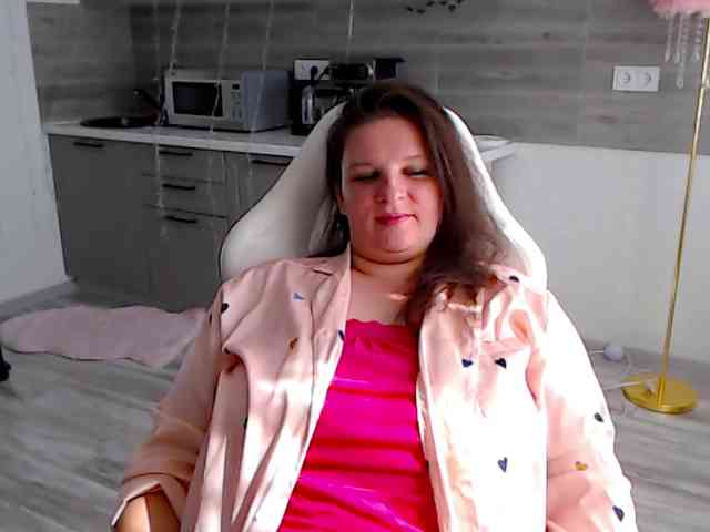MilaLluna webcam