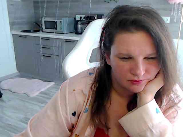 MilaLluna webcam