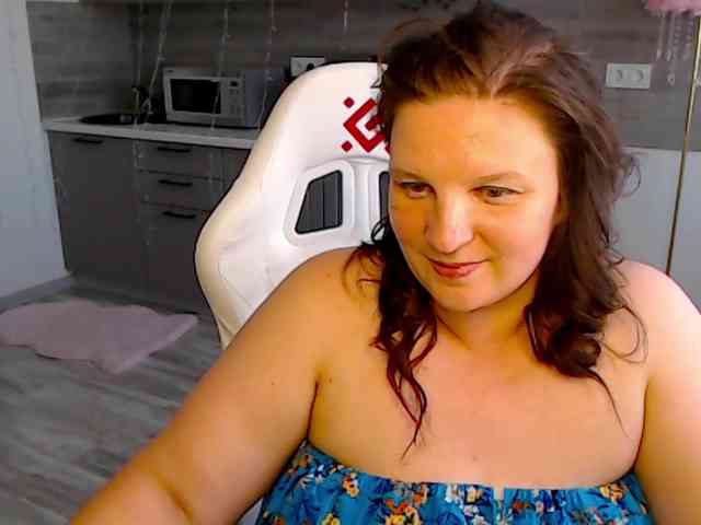 MilaLluna webcam