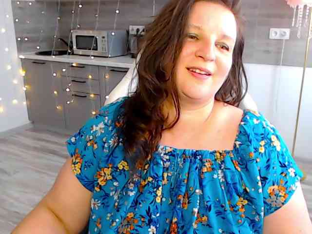MilaLluna webcam