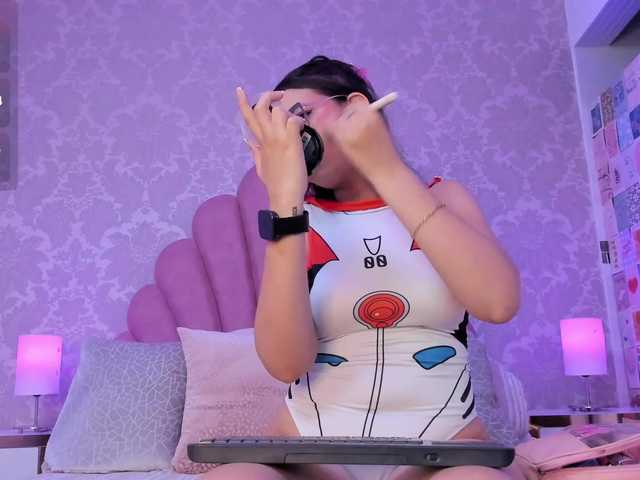 AshleyScott live cam on BongaCams