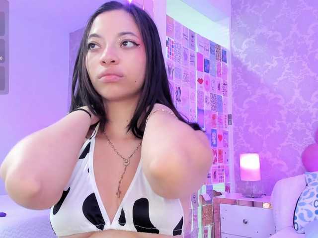 AshleyScott live cam on BongaCams