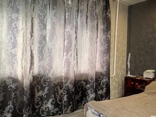 LaureGrage live cam on BongaCams