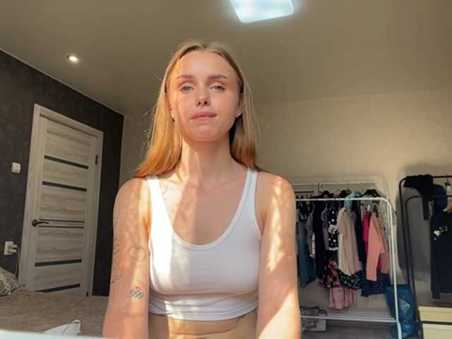 LaureGrage live webcam show