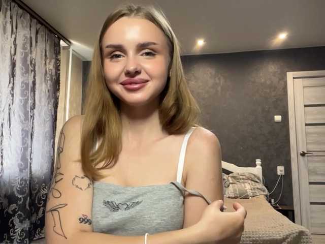LaureGrage live webcam show